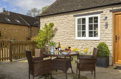 Kingham Cottage | This cottage combines rural charm with a luxurious finish and peaceful location.