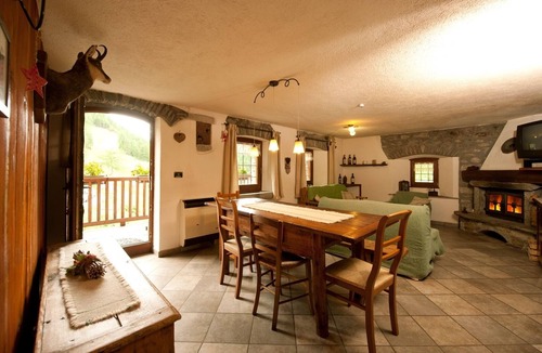 Chez Carral Cabin | THREE-ROOM BAITA with fireplace, terrace, garden 90mt from trails/ski slopes
