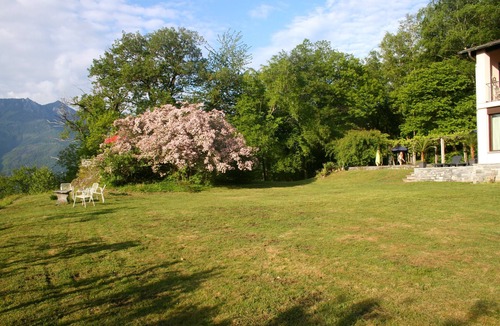 Vira Villa | Ticino villa with large pool and stunning lake view - on 8,800m² plot
