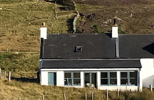 Clachtoll Cottage | Torran Cottage - The Highland Cottage with a Piano