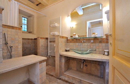 Scheggino Hotel | Torre Del Nera Albergo Diffuso & Spa