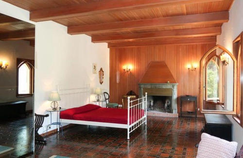 Torsoli House | Torsoli Apartment Sleeps 20 Pool WiFi
