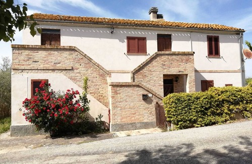 Castilenti House | Tranquil Getaway - Lovely town of Castilenti in the Abruzzo province of Italy.