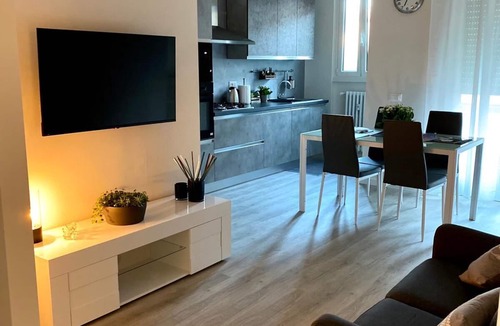 Mantua Apartment | Tranquility and comfort in a modern and original setting!