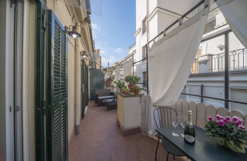 Repubblica Apartment | [Trevi] Domus Avignonesi