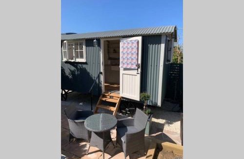 Trevone House | Trevone Luxury Shepherds hut close to the beach