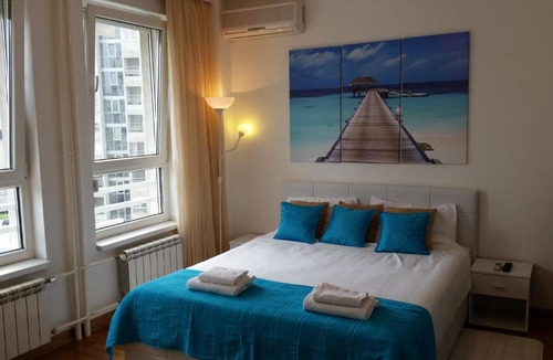 Novi Beograd Apartment | True Blue apartment Belvile