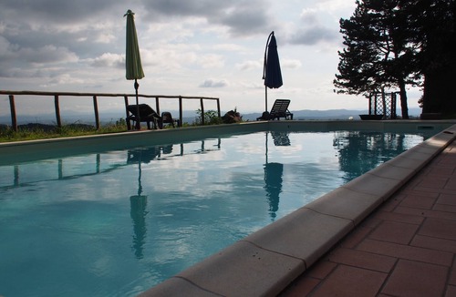 Gaiole in Chianti Apartment | Tuscan apartment in an idyllic location, grandiose panorama, pool, WiFi