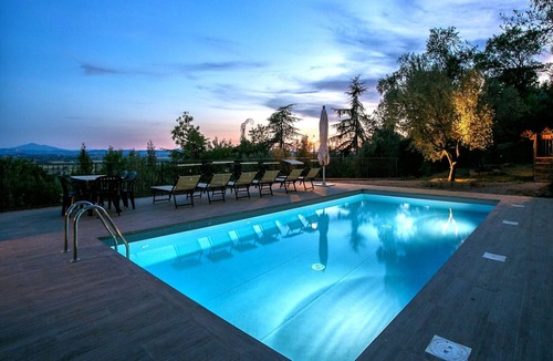 Montecchio Villa | Tuscan Castle View Grand Villa