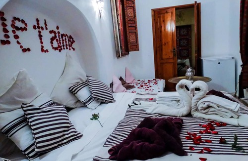 Sidi Ben Slimane El Jazouli Bed & Breakfast | Typical and lovely Riad in the heart of Marrakech 11 Rooms 28 people nn