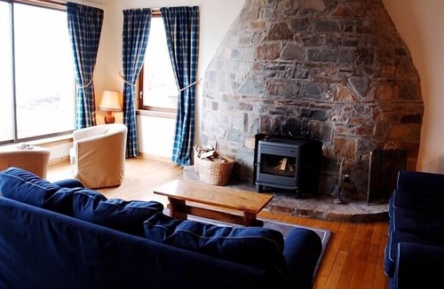 Balmacara House | Unique and spacious holiday house set on the sea front