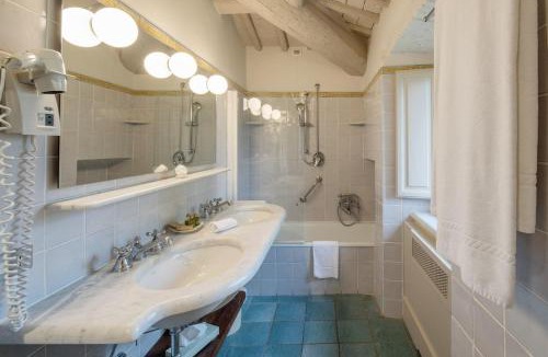 Greve in Chianti Villa | Unique Villa with Infinity Pool inside Chianti