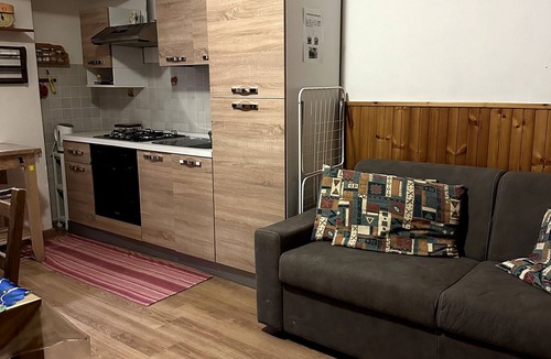 Roccaraso House | Vacation Home "Residence Fonte Eremita" with Mountain View, Shared Garden & Wi-Fi