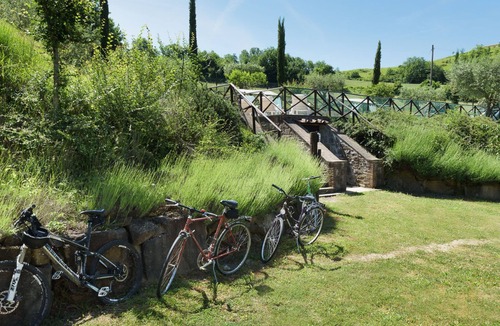 Valfabbrica Villa | Val di Marco 12, Emma Villas