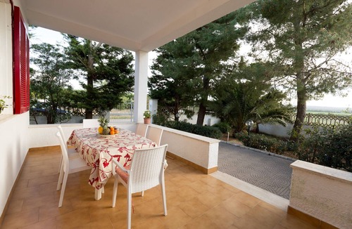 Torre Santa Sabina House | Very neat terraced house by the sea, ideal for families and couples in a quiet location
