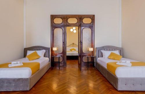 Santa Croce Apartment | View of Grand Canal Luxury Home - Station 5 minutes
