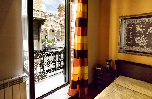 Albergheria House | View of the cathedral - Vista Cattedrale
