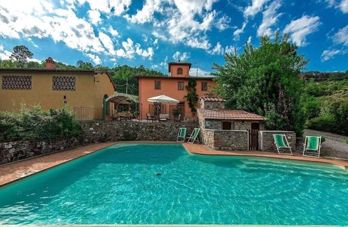 Sant'Andrea in Percussina Villa | Villa Lacustre: A characteristic and welcoming two-story villa in the characteristic style of the Tuscan countryside, with Free WI-FI.