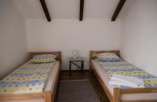 Banatski Karlovac Bed & Breakfast | Vila Lio & Restaurant Devojacki Bunar