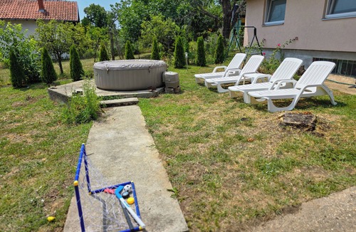 Petrovaradin House | Vila Nera Banstol cottage