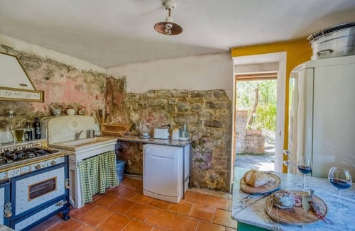 Santa Vittoria in Matenano Villa | Villa with pool in the National Park, 6 bedrooms, 16 people, 7 bathrooms
