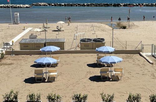 Viserbella Apartment | Villa "Baci sul Mare" Attico- Spiaggia privata