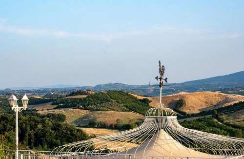 Certaldo Villa | Villa Belsole dell 800 con piscina riscaldata 1 aprile al 30 settembre e colonnina elettrica per auto
