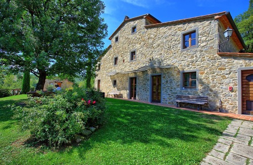 Castel Focognano Villa | Villa Casentino - Large Country House with private swimming pool in Capolona, Tuscany