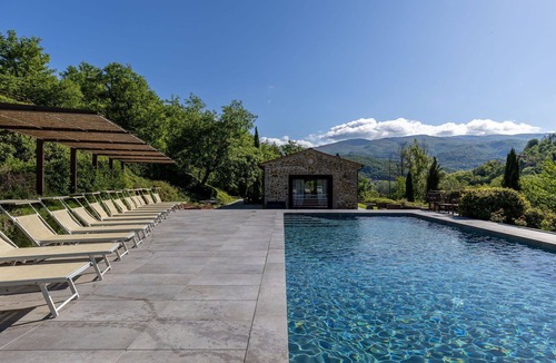 Castel Focognano Villa | Villa Casentino - Large Country House with private swimming pool in Capolona, Tuscany