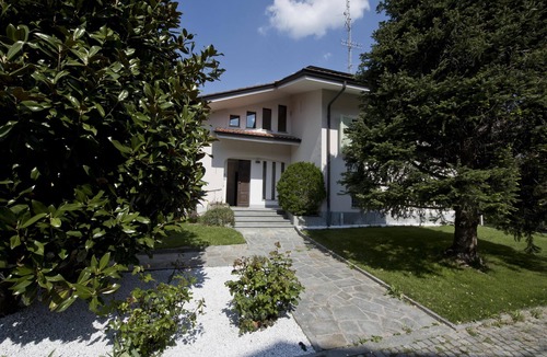 Alba Villa | VILLA DANTE 3 apartments 7 bedrooms 3 bathrooms box 225 square meters