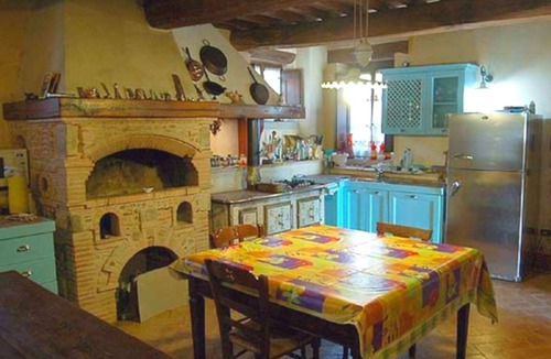 Piosina Villa | Villa in Città Di Castello with 10 bedrooms sleeps 27
