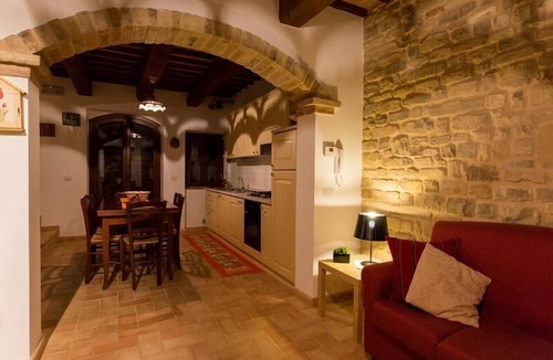 Montelparo House | Villa in Le Marche with stunning views