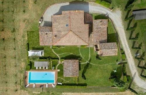 Rapale Villa | Villa in Rapale with 9 bedrooms sleeps 20