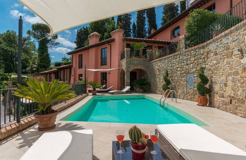 Margine Coperta-Traversagna Villa | Villa Le Panteraie - villa with swimming pool between Florence and Pisa