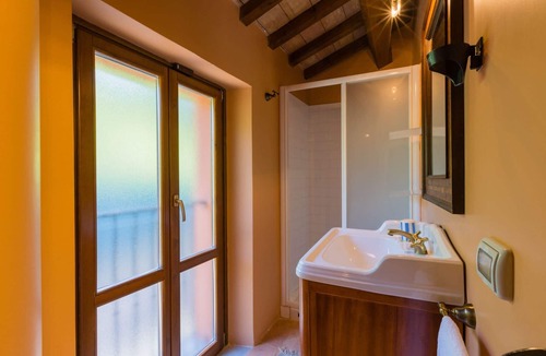 Pesaro Villa | Villa Luna with pool in Pesaro, surrounded by the beauty of Monte San Bartolo