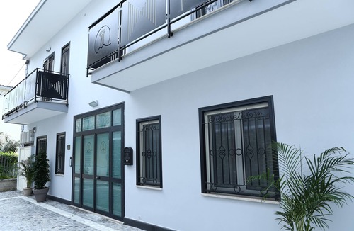 Pompei Apartment | Villa Magiola-Monolocale Afrodite 200 m from the Pompeii excavations, free parking