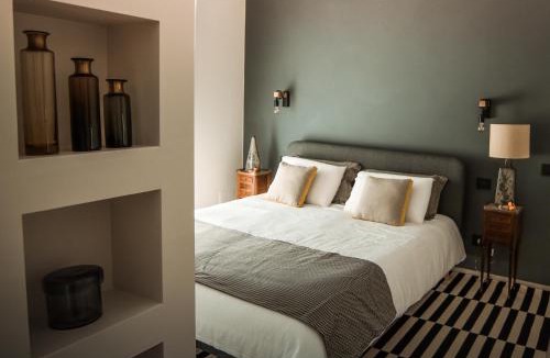 Monforte d'Alba Villa | Villa Monforte Barolo with private pool - LANGHE GATEWAY
