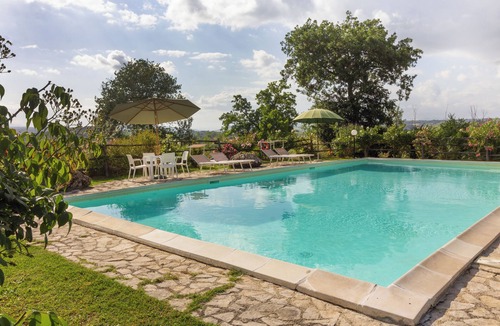 Magliano Sabina Villa | Villa near Rome Infinity Pool Stunnig View