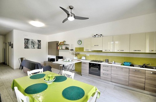 Frascinelle House | Villa Olga A: A cozy and welcoming apartment that is part of a villa situated in a quiet location, a few minutes from the town center, with Free WI-FI.