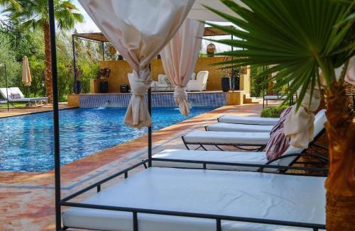 Oulad Hassoune Villa | Villa Palmyra, 8 suites et piscine chauffée