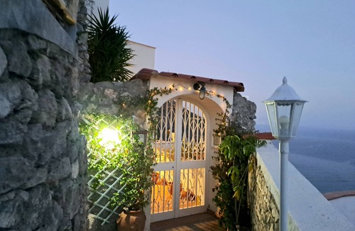 Praiano Villa | Villa Poetry & Cottage - Cozy Accomodation Experience