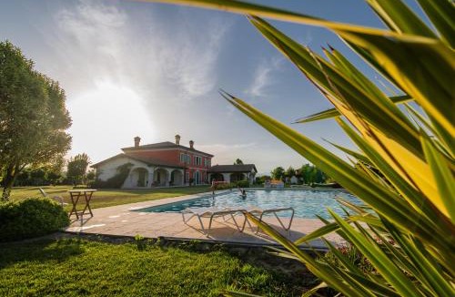 Desenzano del Garda House | Villa San Pietro