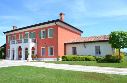 Desenzano del Garda House | Villa San Pietro