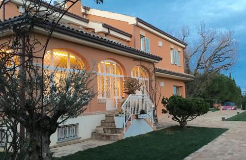 Civitanova Alta Bed & Breakfast | Villa Silvio