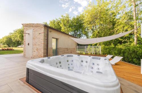 Urbisaglia Villa | Villa Torre Anna - Jacuzzi - Pool - Garden