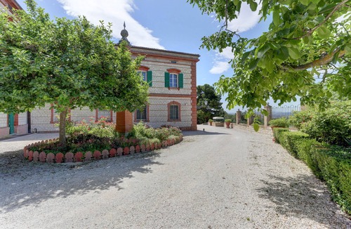 Sirolo Villa | VILLA VETTA MARINA - Two Bedroom Monte Colombo