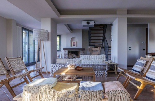Castel di Mezzo Villa | Villa with a pool, sunrise, and sunset over the sea