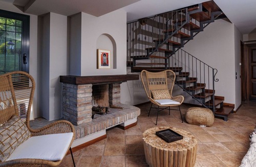 Castel di Mezzo Villa | Villa with a pool, sunrise, and sunset over the sea