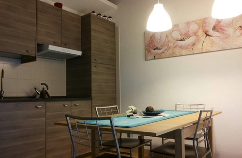 Aprilia Marittima House | Villa with private garden and pool use