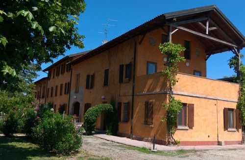 Reggio nell'Emilia House | Vista apartment, old manor house